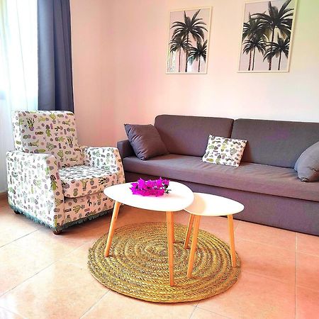 Tamarindo 28, Pool Front,Free Wifi Appartement Corralejo Buitenkant foto